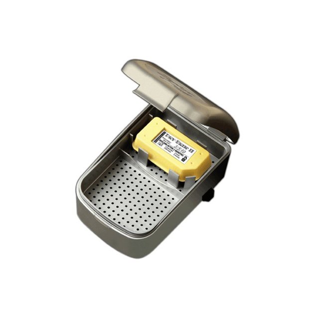 Dry & Store Zephyr droogbox – geopend met Dry-Brik capsule Dry & Store Zephyr droogbox – geopend met Dry-Brik capsule