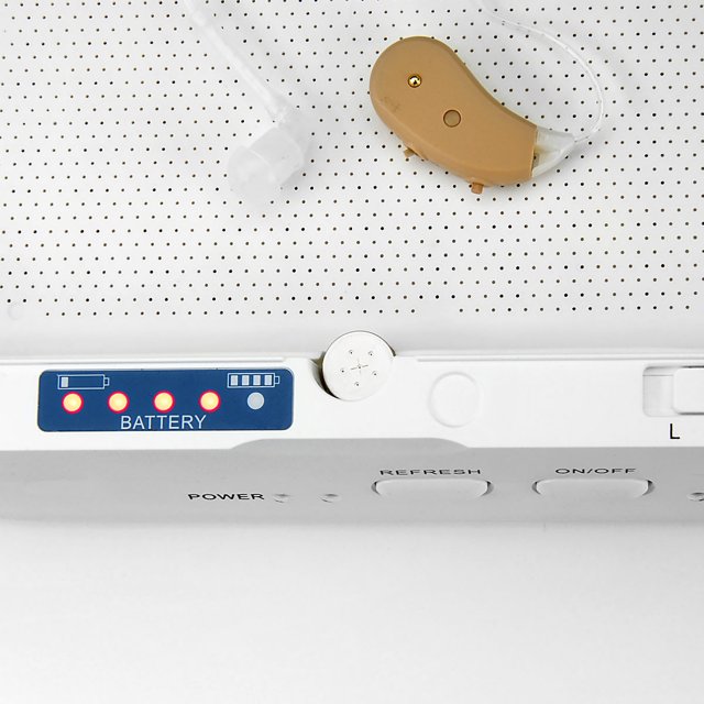 Amplicomms DB200 Plus – Ingebouwde batterijtester en droogruimte met hoorapparaat