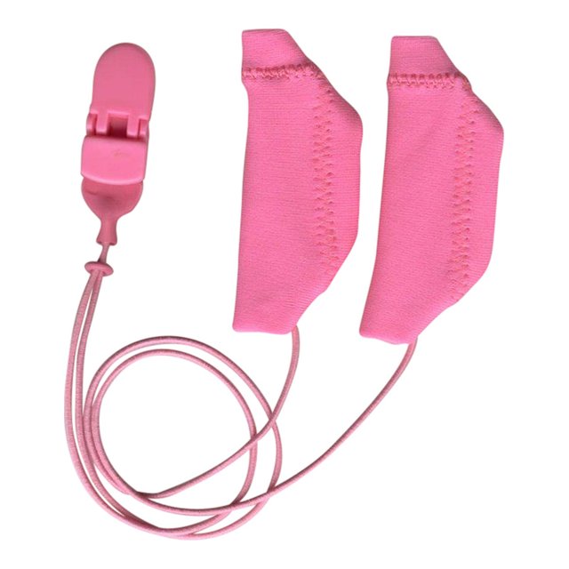 Roze Ear Gear Cochlear met bevestigingskoord – stijlvolle bescherming voor cochleaire toestellen